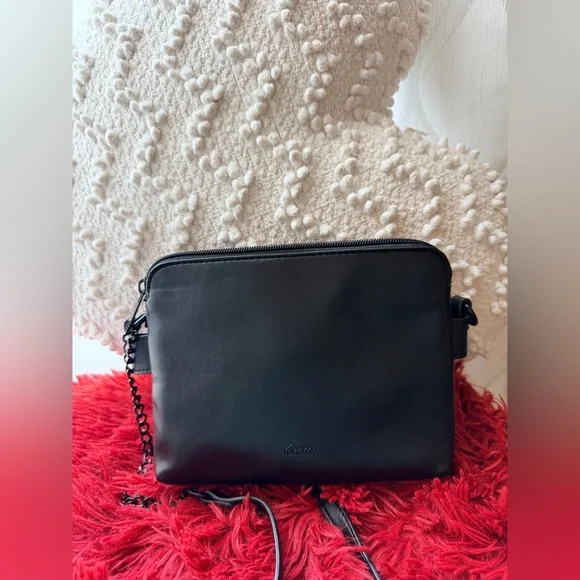 V Crossbody bag - Picture 9 of 13